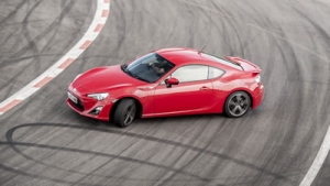 Traction, less can be more